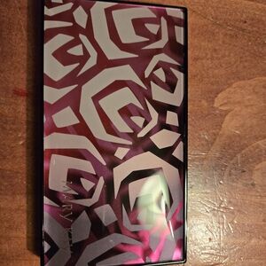 Mary Kay Makeup Palette - Vibrant Pink and Silver